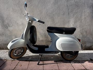 Piaggio Vespa 50 Special