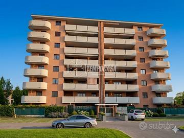 BILOCALE CON TERRAZZO, BOX E CATINA A BEATA GIULIA