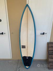 Surfboard Luke Studer sigle fin