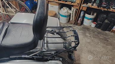 Sissy bar + porta pacchi comato Harley 