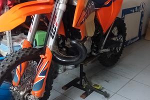 KTM 300 
