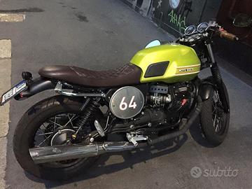 Moto Guzzi V7 Cafe Racer