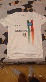 maglia dei festeggiamenti della serie a del napoli