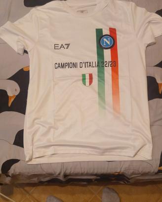 maglia dei festeggiamenti della serie a del napoli