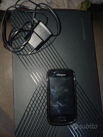 Samsung Galaxy S3 Mini Nero + Caricabatterie - P