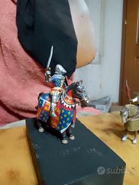 Cavalieri in piombo dipinti a mano