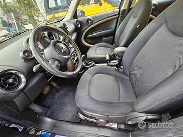 Mini Cooper Countryman 2.0 cambio automatico
