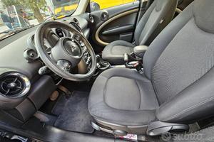 Mini Cooper Countryman 2.0 cambio automatico