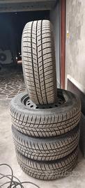 Cerchi pneumatici Nissa Qashqai 215 65 r16 inverna