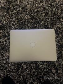 MacBook Air 13” Early 2015 – 8GB RAM