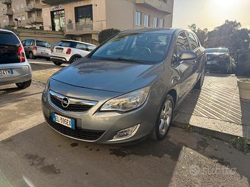 Opel Astra 1.7 CDTI 110CV 5 porte Cosmo