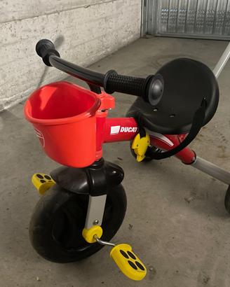 Triciclo Ducati