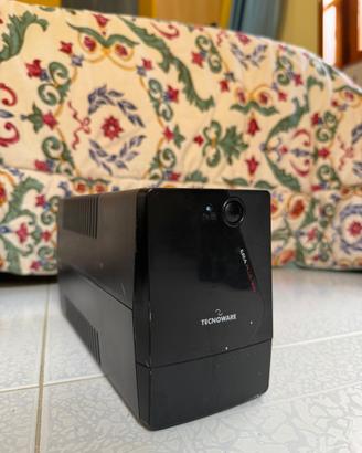 Tecnoware ERA PLUS 900 – Gruppo di continuità