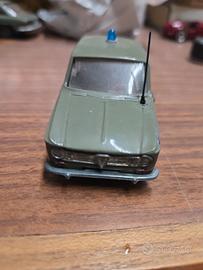 alfa romeo giulia t.i. polizia mebetoys 1/43