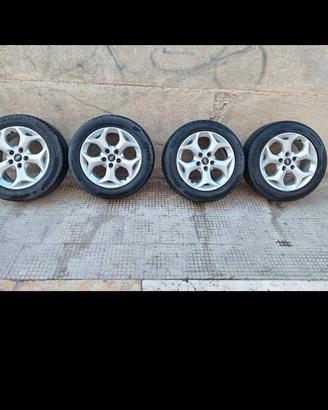 cerchi in lega con gomme x ford C-max 2010