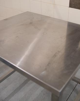 Supporto per forno / tavolo inox – 90 × 75 cm