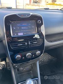 RENAULT Clio 4ª serie - 2015