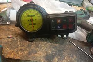 conta km ducati Monster 