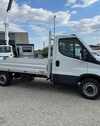 IVECO Daily 35 S 14 a cassone in INOX
