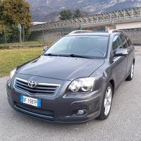 Toyota Avensis SW 2.2 D-4D KM 113000!!!