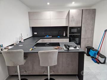 Cucina parete attrezzata