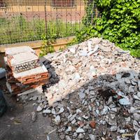 R.E.G.A.L.O Calcinazzi o detriti