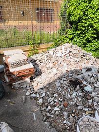 R.E.G.A.L.O Calcinazzi o detriti