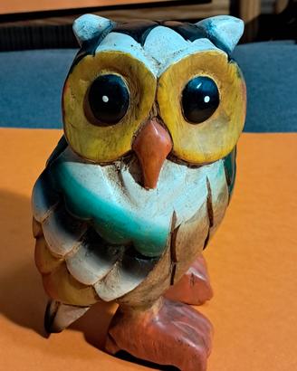 Gufo artigianale in legno massello colorato