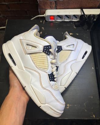Air Jordan 4 Metallic Purple