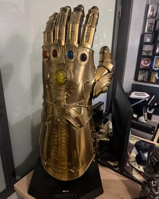 Marvel Guanto di Thanos in scala 1/1  Deagostini