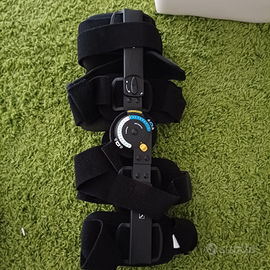 Tutore post-intervento legamento crociato