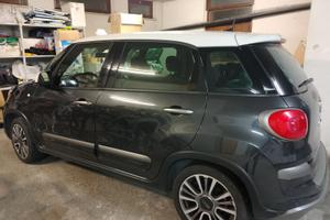 auto in buonissimo stato sempre in garage