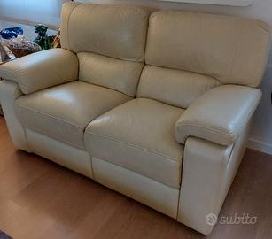 Divano due posti pelle
