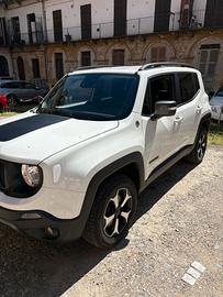 Jeep renegade TRAILHAWK
