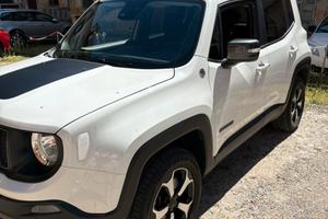 Jeep renegade TRAILHAWK