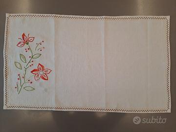 tovaglietta ricamata