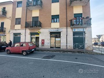 LOCALE COMMERCIALE