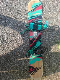 snowboard,casco e scarponi