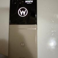 Motorola razr 50