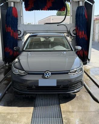 Volkswagen Golf 8 Life 2.0 TDI 116 CV