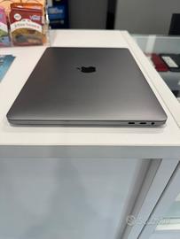 MacBook Pro i5 32GB RAM SSD 500GB 12 mesi di garan