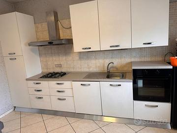 Cucina moderna COME NUOVA