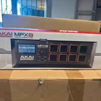 Akai Professional MPX 8  Sampler Garanzia