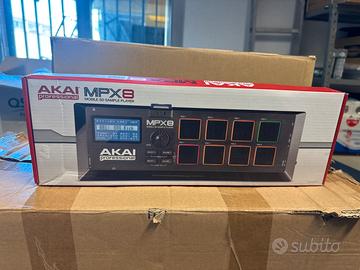 Akai Professional MPX 8  Sampler Garanzia