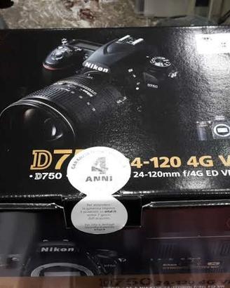 Fotocamera Reflex Nikon D750 + 24-120 f/4 Nital