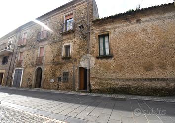 3 LOCALI A PRIGNANO CILENTO