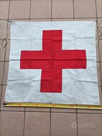 Bandiera ospedale da campo no elmetto tedesco