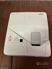 Videoprettore Nec UM301X