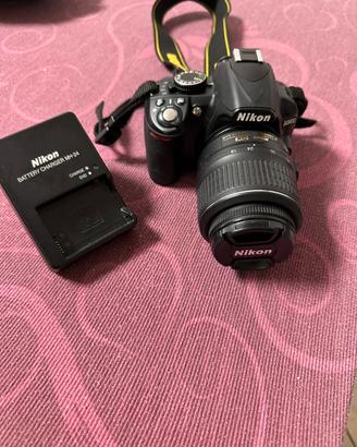 Nikon 3100 con borsa e scheda sd