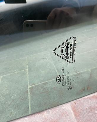 Vetro anteriore destro kia Sportage anno 2010-2015